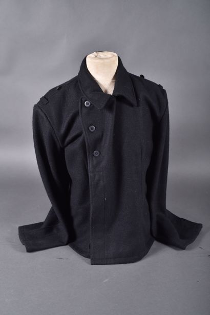 Reproduction de blouson Panzer en drap noir....