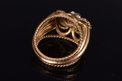 Yellow and white gold (750 thousandths) and...