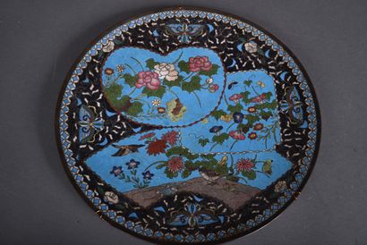 Set comprising a pair of cloisonné metal...