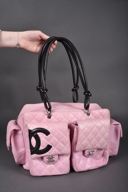 CHANEL
Pink quilted leather ReporterCambon...