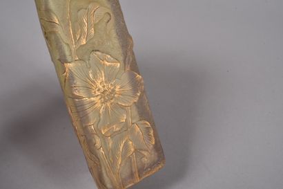 DAUM Nancy. Diamond-shaped frosted glass...