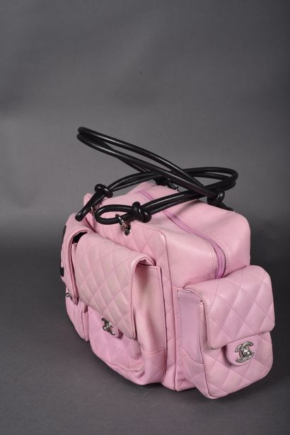 CHANEL
Pink quilted leather ReporterCambon...