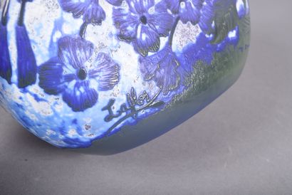 LAFLOR (20th century). Bianhu-shaped glass...