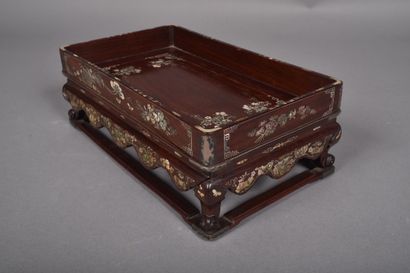 Vietnam, circa 1900
Wooden and mother-of-pearl...
