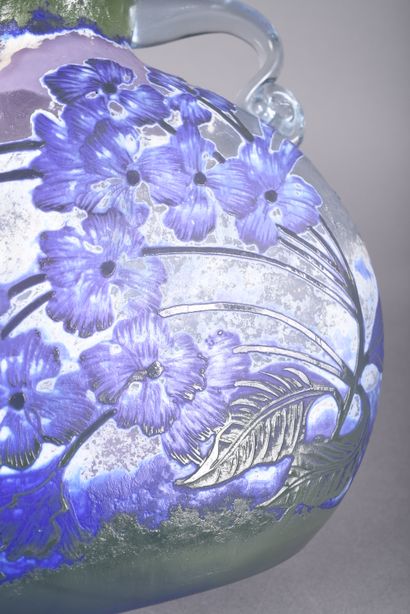 LAFLOR (20th century). Bianhu-shaped glass...