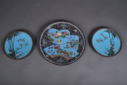 Set comprising a pair of cloisonné metal...
