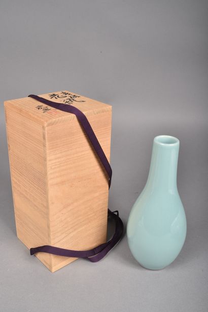 Morino Kako (1899-1987) 
Porcelain vase with...