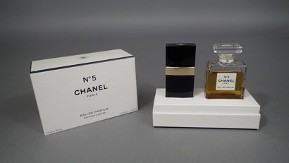 CHANEL. 
