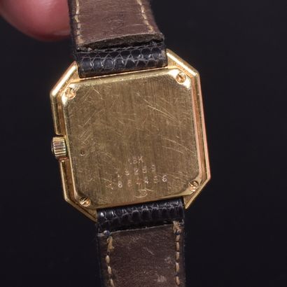BAUME ET MERCIER. Ladies' wristwatch, square...