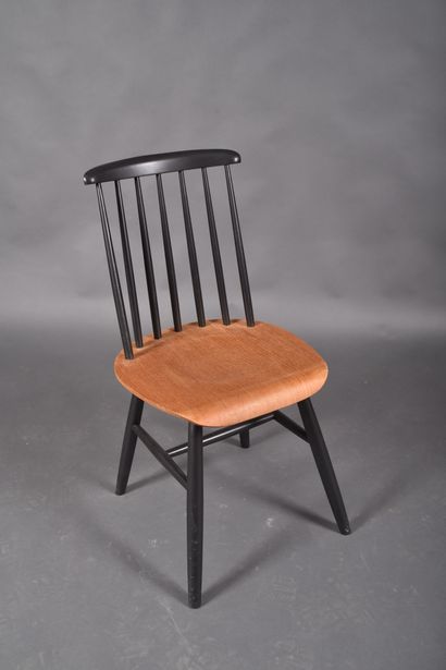Ilmari TAPIOVAARA (1914-1999). Chair, 