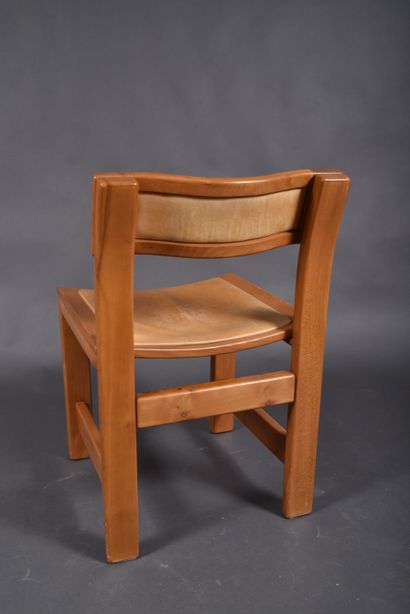 REGAIN HOUSE. Elm dining set comprising an...