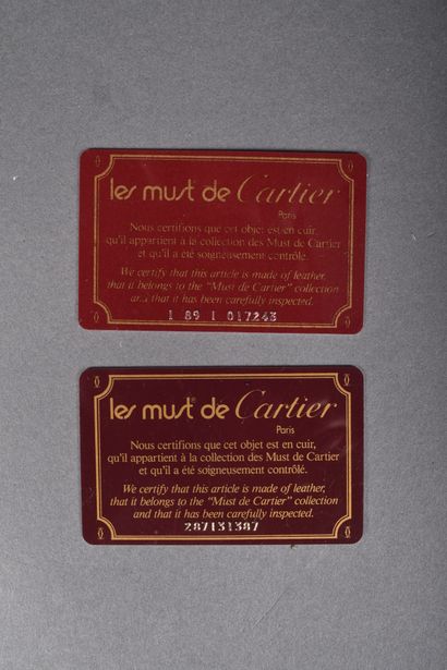 CARTIER 
Cardboard box comprising a wallet...