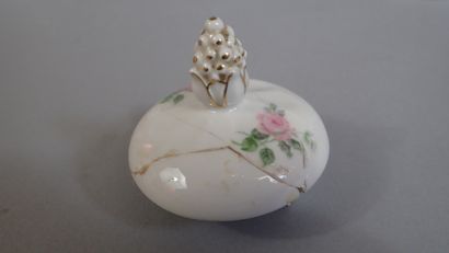 Service à café en porcelaine à décor imprimé...