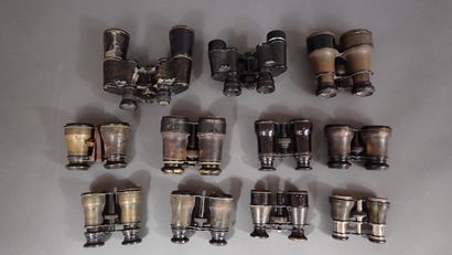Lot de 11 paires de jumelles anciennes d'opéra...