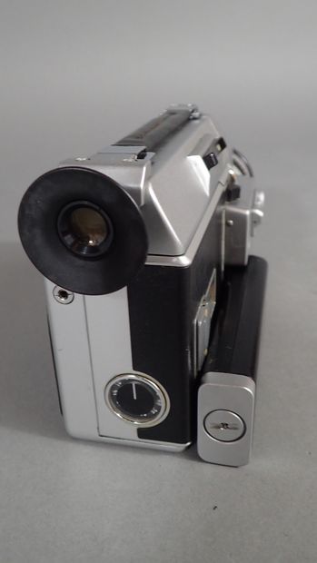 Lot comprenant une caméra KODAK XL55 movie...