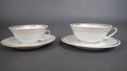 Lot de service à thé-café en porcelaine comprenant...