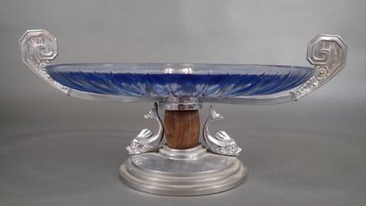 Grande coupe en verre moulé teinté bleu à...