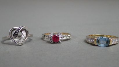 Fort lot de bijoux fantaisies comptre notamment...