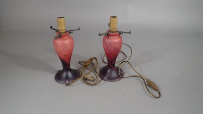 LA ROCHERE France. Paire de lampes en verre...