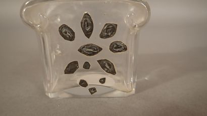 BACCARAT pour les parfums GUERLAIN. Flacon...