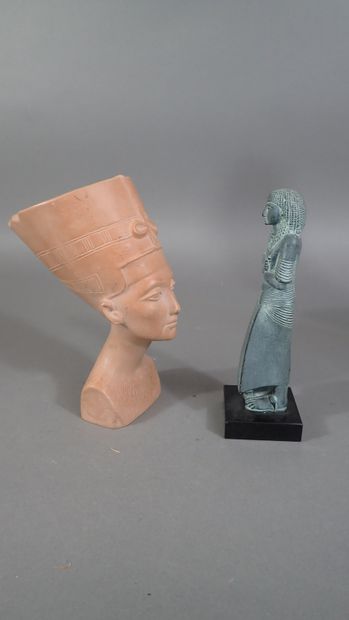 ATELIER DE MOULAGES DU MUSEE DU LOUVRE. Ensemble...