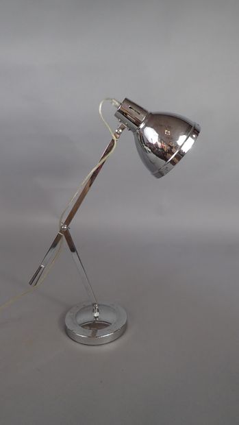 SEYLUMIERE. Lampe de bureau en métal chromé...