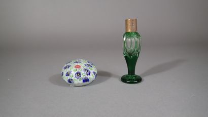 Ensemble de verrerie comprenant :
- Presse...