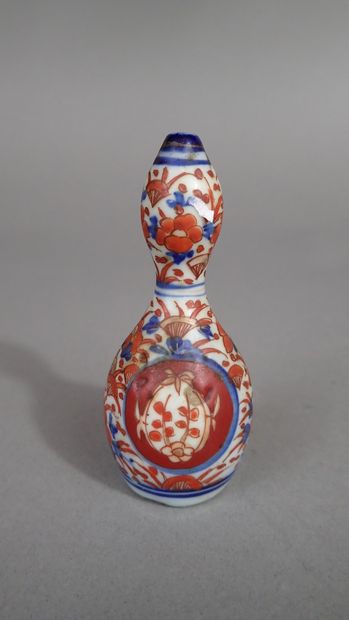 Vase miniature double gourde en porcelaine...