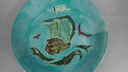 SANT VICENS. Assiette en céramique émaillée...
