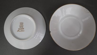 Lot de service à thé-café en porcelaine comprenant...