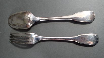 Couvert de table en argent, modèle uniplat...