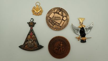 Ensemble de médailles sur la franc-maçonnerie...