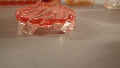 BACCARAT. Partie de garniture de toilette,...