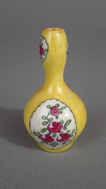 DESVRES France. Vase miniature double gourde...