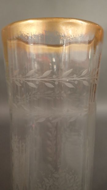 LEGRAS-MONTJOYE, attribué à. Grand vase en...