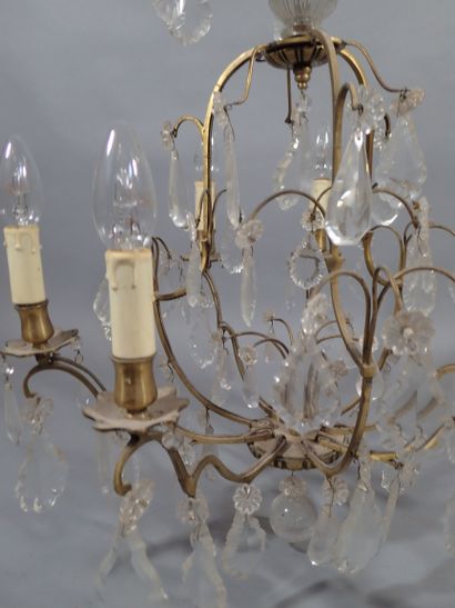 Lustre cage à pampilles en bronze doré à...