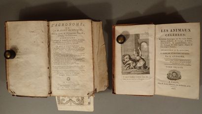 Lot de deux volumes plein-veau in-12 comprenant...