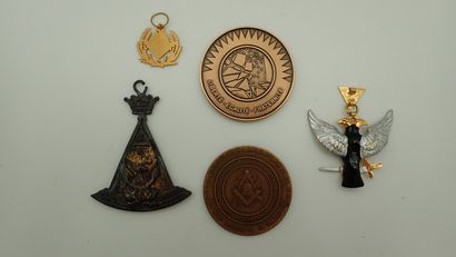 Ensemble de médailles sur la franc-maçonnerie...