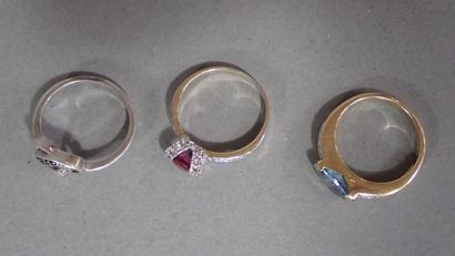 Fort lot de bijoux fantaisies comptre notamment...