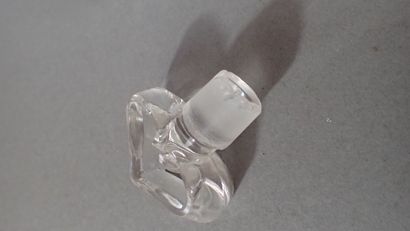 BACCARAT pour les parfums GUERLAIN. Flacon...