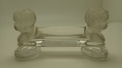 BACCARAT (attribué à)
6 porte-couteaux d'après...