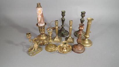 10 bougeoirs en bronze, cuivre ou laiton...
