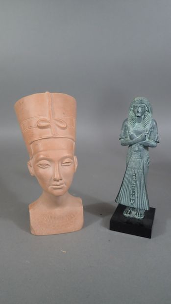 ATELIER DE MOULAGES DU MUSEE DU LOUVRE. Ensemble...