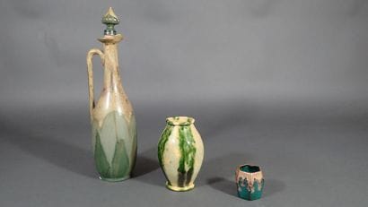 François LABBE. Bouteille en céramique émaillée...