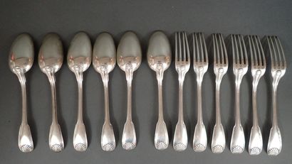 Partie de ménagère en argent, modèle filets...
