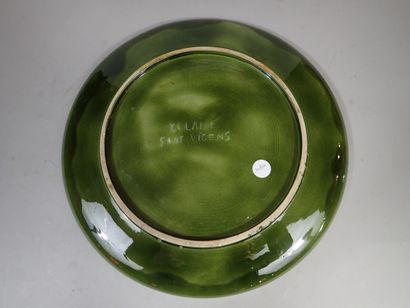 SANT VICENS. Grand plat en céramique émaillée...
