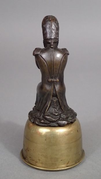Epreuve en bronze à patine brune figurant...