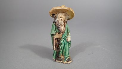 Ensemble de quatre statuettes en grès de...
