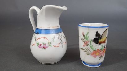 Ensemble de porcelaines anciennes comprenant...