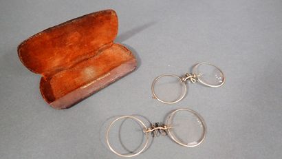 Lot de paire de lorgnons pince-nez en métal...